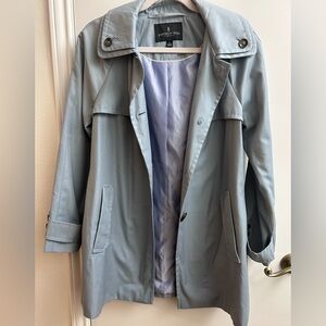 London Fog Women's  Blue Gray Raincoat:Trench Coat. Size small. Single breasted